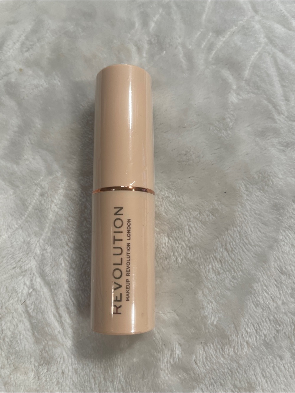 Revolution Peach-Beige Concealer Stick